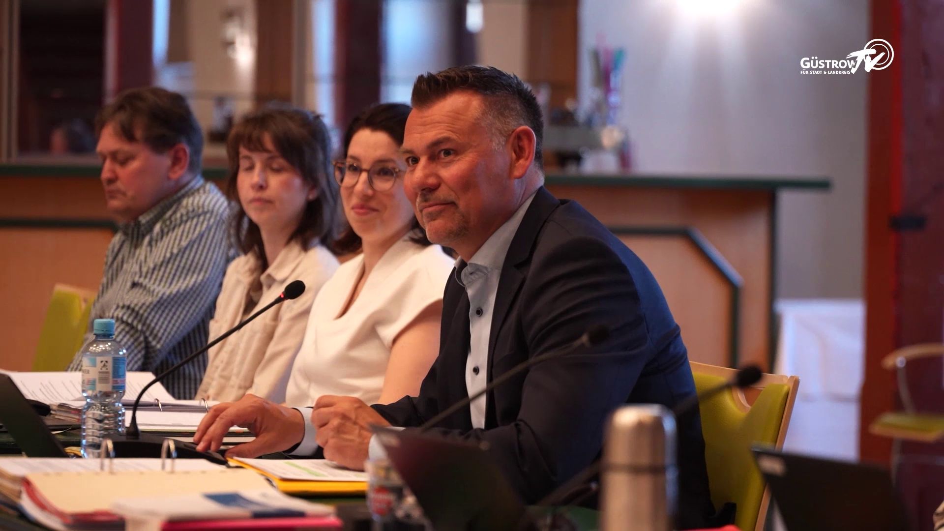 Lokal kompakt vom 10.04.2026