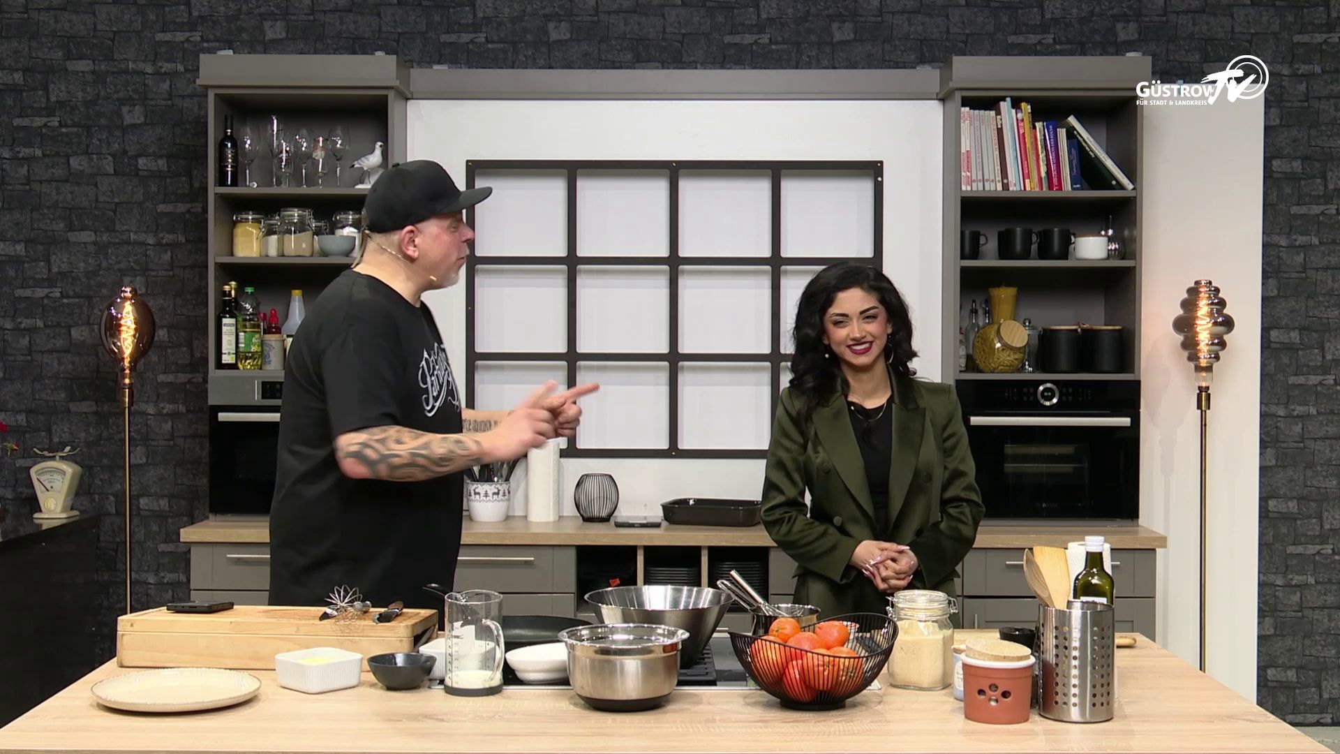 Mit Charme & Schürze zu Gast: Farnaz Arbabi