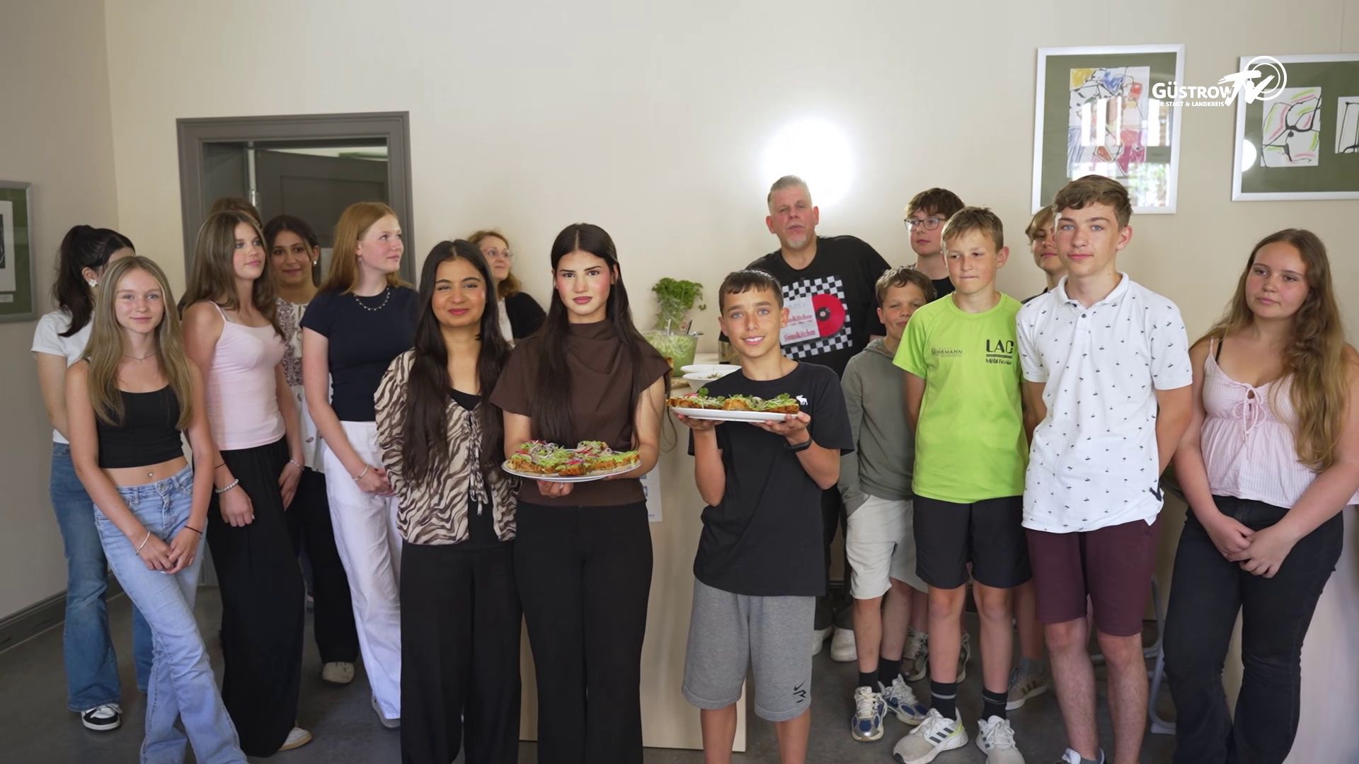 Mit Charme & Schürze zu Gast im John-Brinckman-Gymnasium
